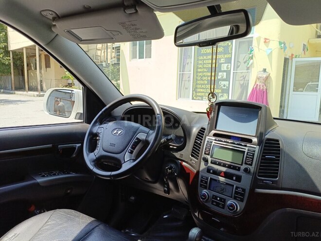 Hyundai Santa Fe 2010, 297,500 km - 2.0 l - Ucar