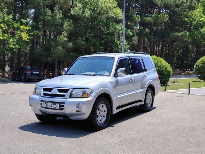 Mitsubishi Pajero 2005, 302,000 km - 3.0 l - Sumqayıt