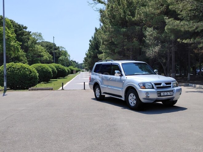 Mitsubishi Pajero 2005, 302,000 km - 3.0 l - Sumqayıt
