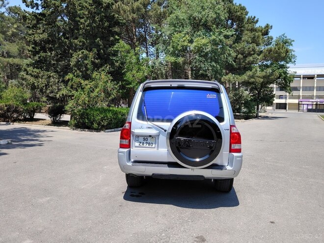 Mitsubishi Pajero 2005, 302,000 km - 3.0 l - Sumqayıt