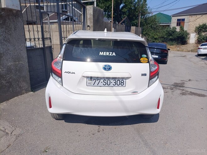 Toyota Aqua 2017, 224,000 km - 1.5 l - Bakı