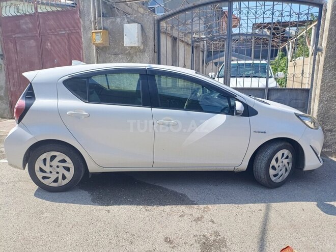 Toyota Aqua 2017, 224,000 km - 1.5 l - Bakı