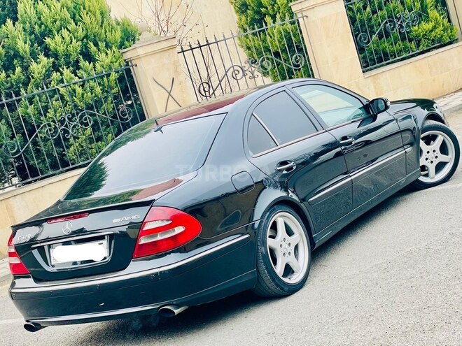 Mercedes E 320 2003, 294,000 km - 3.2 l - Qazax