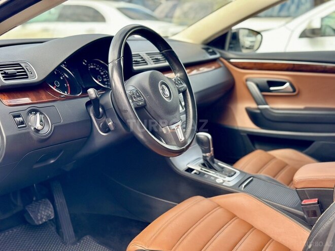 Volkswagen Passat CC-9