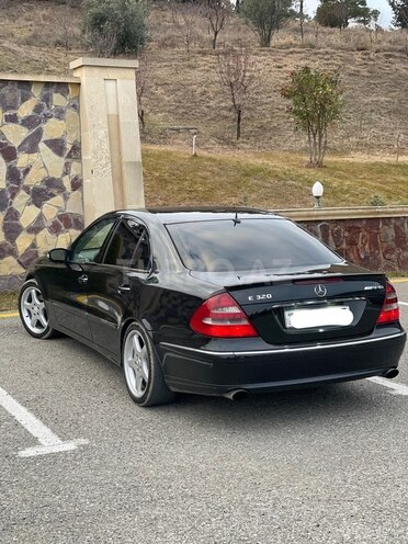 Mercedes E 320 2003, 294,000 km - 3.2 l - Qazax