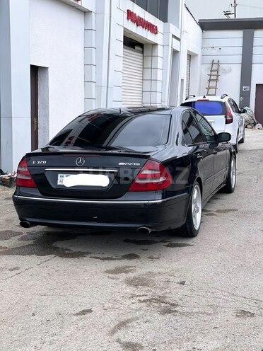 Mercedes E 320 2003, 294,000 km - 3.2 l - Qazax