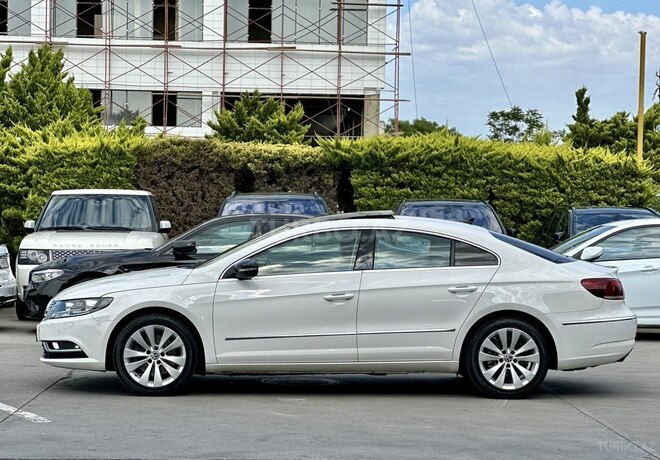 Volkswagen Passat CC-6