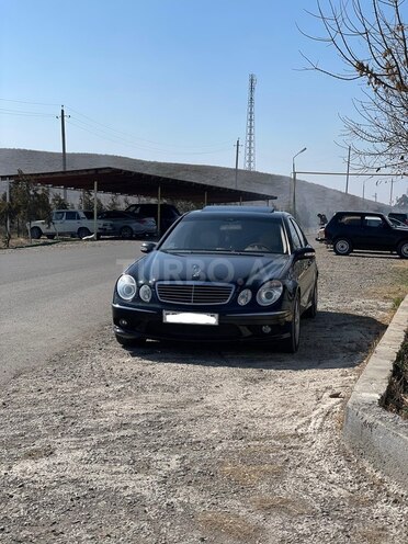 Mercedes E 320 2003, 294,000 km - 3.2 l - Qazax