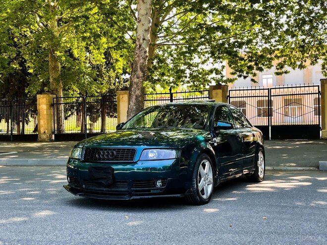 Audi A4 2004, 310,000 km - 1.8 l - Mingəçevir