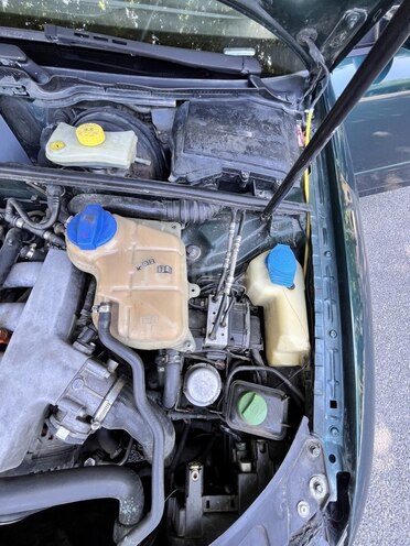 Audi A4 2004, 310,000 km - 1.8 l - Mingəçevir
