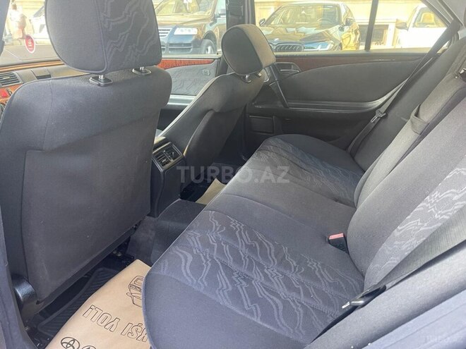 Mercedes E 240 1999, 299,000 km - 2.4 l - Sumqayıt