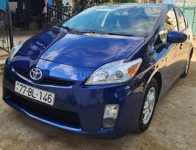 Toyota Prius-10
