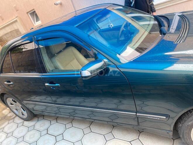 Mercedes E 200 2001, 309,000 km - 2.0 l - Qusar