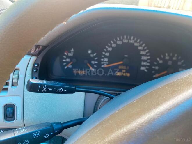 Mercedes E 200 2001, 309,000 km - 2.0 l - Qusar