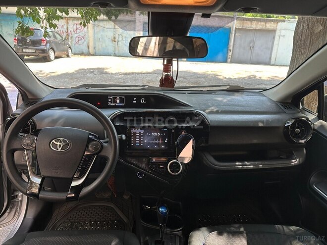 Toyota Aqua 2018, 57,000 km - 1.5 l - Bakı