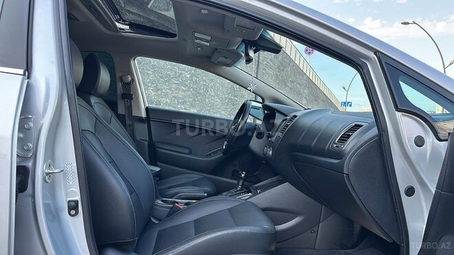 Kia Forte 2017, 95,000 km - 2.0 l - Bakı