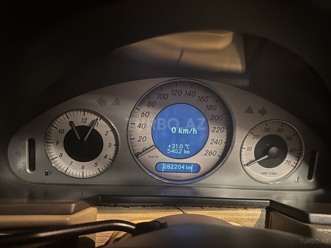 Mercedes E 320 2002, 282,000 km - 3.2 л - Bakı