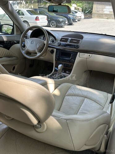 Mercedes E 320 2002, 282,000 km - 3.2 л - Bakı