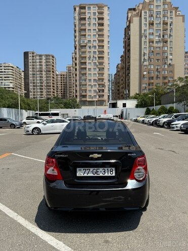 Chevrolet Aveo-10