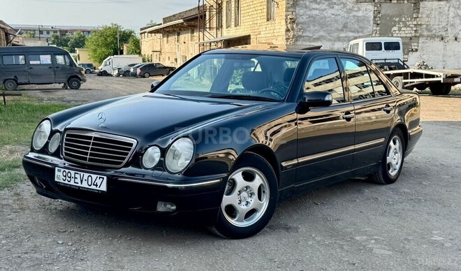 Mercedes E 280 2001, 262,300 km - 2.8 l - Gəncə