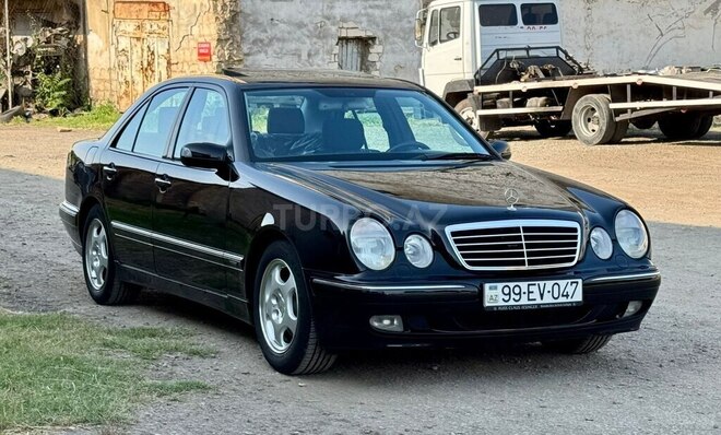 Mercedes E 280 2001, 262,300 km - 2.8 l - Gəncə
