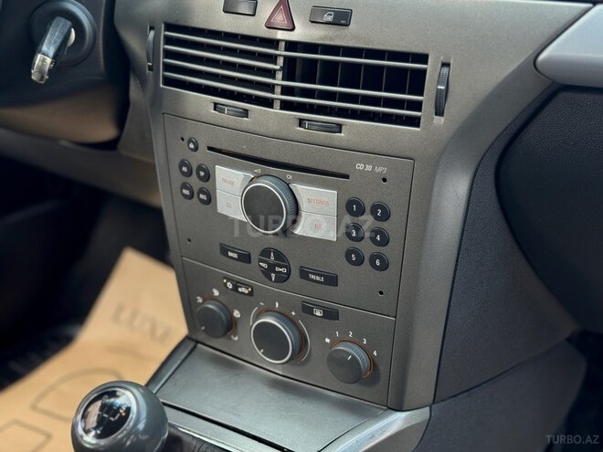 Opel Astra 2006, 220,000 km - 1.4 l - Gəncə