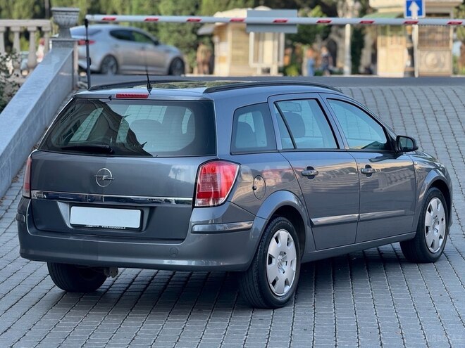 Opel Astra 2006, 220,000 km - 1.4 l - Gəncə