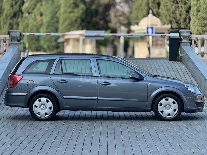 Opel Astra 2006, 220,000 km - 1.4 l - Gəncə