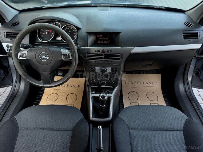 Opel Astra 2006, 220,000 km - 1.4 l - Gəncə