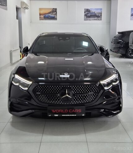 Mercedes E 300 e 2023, 17,000 km - 2.0 л - Bakı