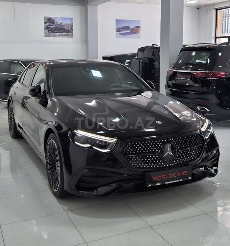 Mercedes E 300 e 2023, 17,000 km - 2.0 л - Bakı