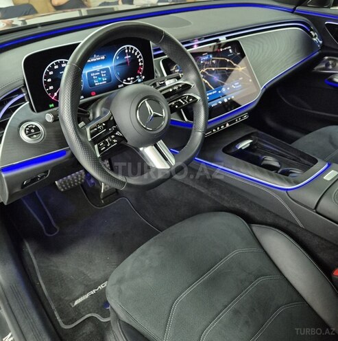 Mercedes E 300 e 2023, 17,000 km - 2.0 л - Bakı