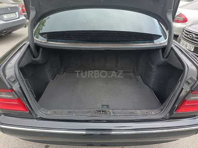 Mercedes E 240 2000, 380,000 km - 2.6 л - Bakı