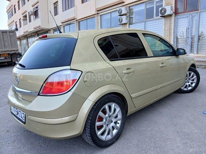 Opel Astra 2004, 192,000 km - 1.4 l - Bakı