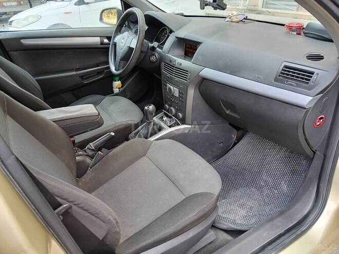 Opel Astra 2004, 192,000 km - 1.4 l - Bakı