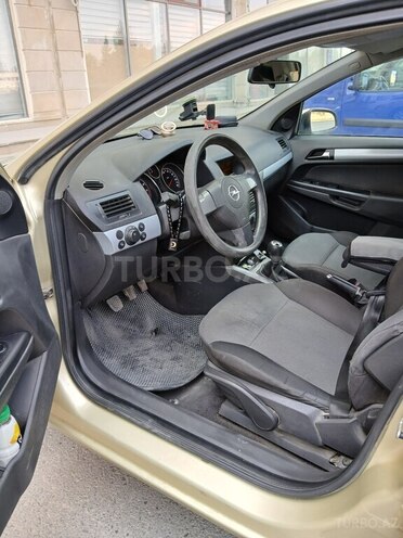 Opel Astra 2004, 192,000 km - 1.4 l - Bakı