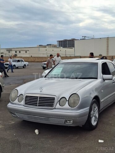 Mercedes E 230 1995, 370,000 km - 2.3 l - Bakı