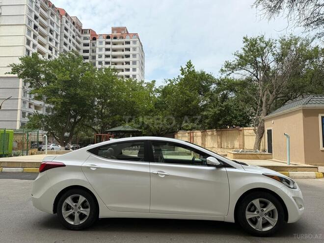 Hyundai Elantra 2015, 165,537 km - 1.8 l - Bakı