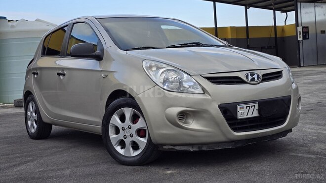 Hyundai i20 2010, 327,000 km - 1.4 l - Bakı
