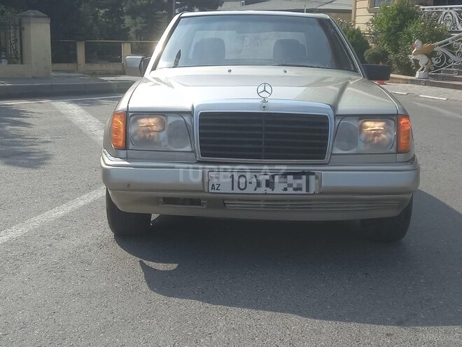 Mercedes E 250 1993, 432,845 km - 2.5 l - Bakı