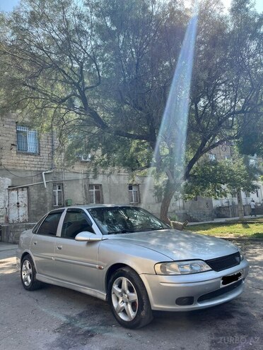 Opel Vectra 1999, 373,408 km - 1.8 l - Sumqayıt