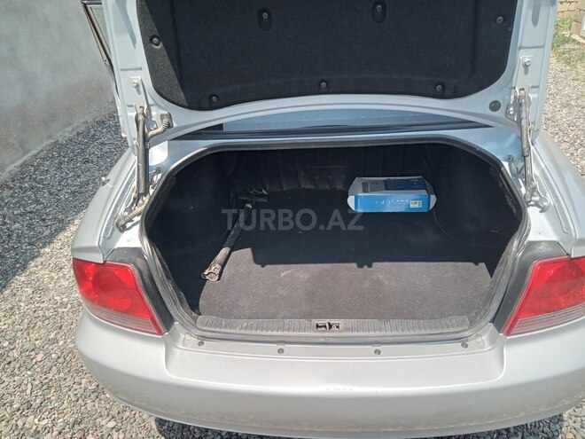 Hyundai Sonata 2004, 396,000 km - 2.0 l - Neftçala