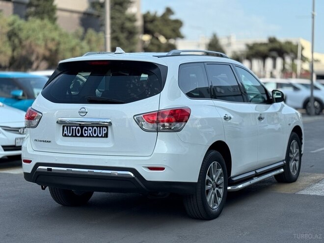 Nissan Pathfinder-10