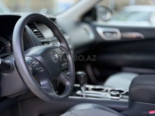 Nissan Pathfinder-14