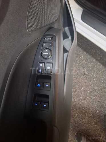 Hyundai Elantra 2019, 90,000 km - 2.0 l - Bakı
