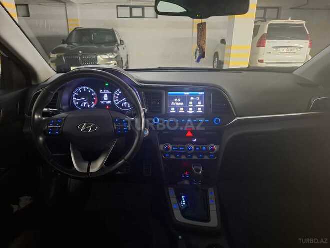 Hyundai Elantra 2019, 90,000 km - 2.0 l - Bakı