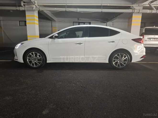 Hyundai Elantra 2019, 90,000 km - 2.0 l - Bakı