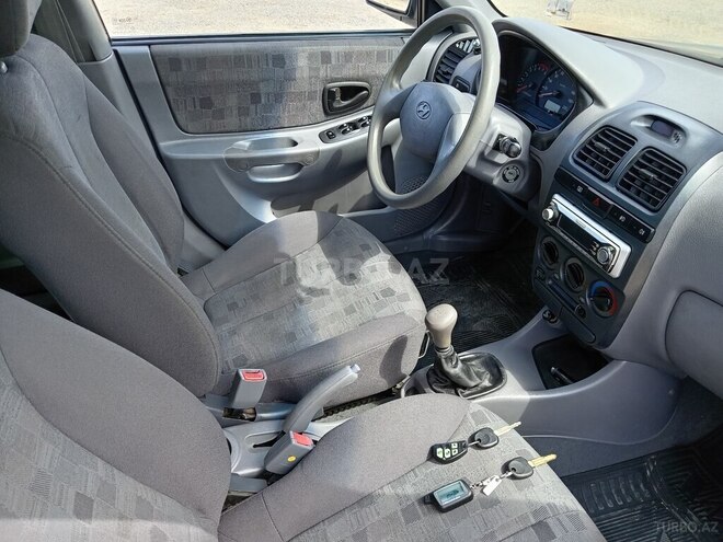 Hyundai Accent 2005, 170,000 km - 1.5 l - Bakı