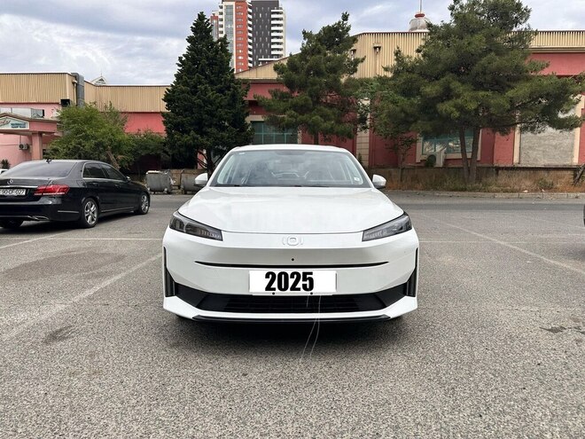 Changan Qiyuan A05 2024, 0 km - 1.5 л - Bakı