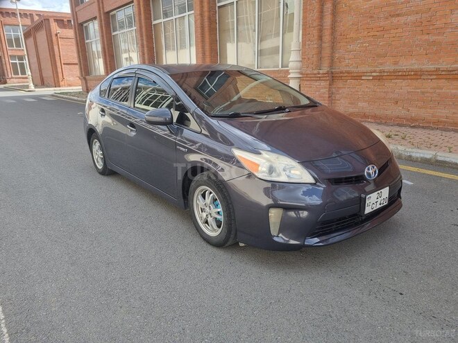 Toyota Prius 2011, 205,000 km - 1.8 l - Gəncə